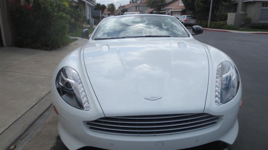 2015 Aston Martin VH1