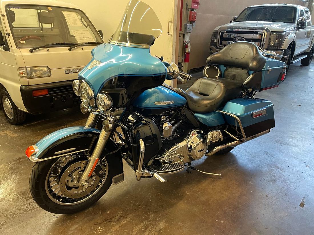 2011 Harley-Davidson FLHTK
