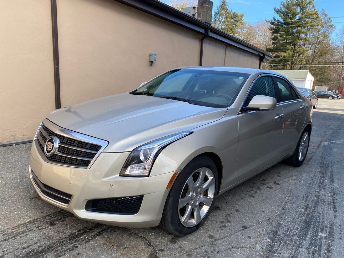 2013 Cadillac Luxury