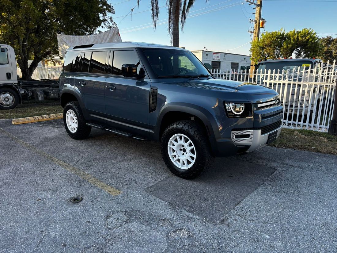 2023 Land Rover 110 Standard