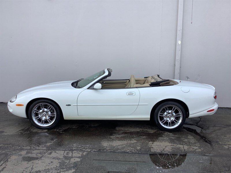 1999 Jaguar XK8