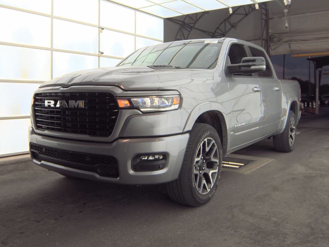 2025 Ram Laramie