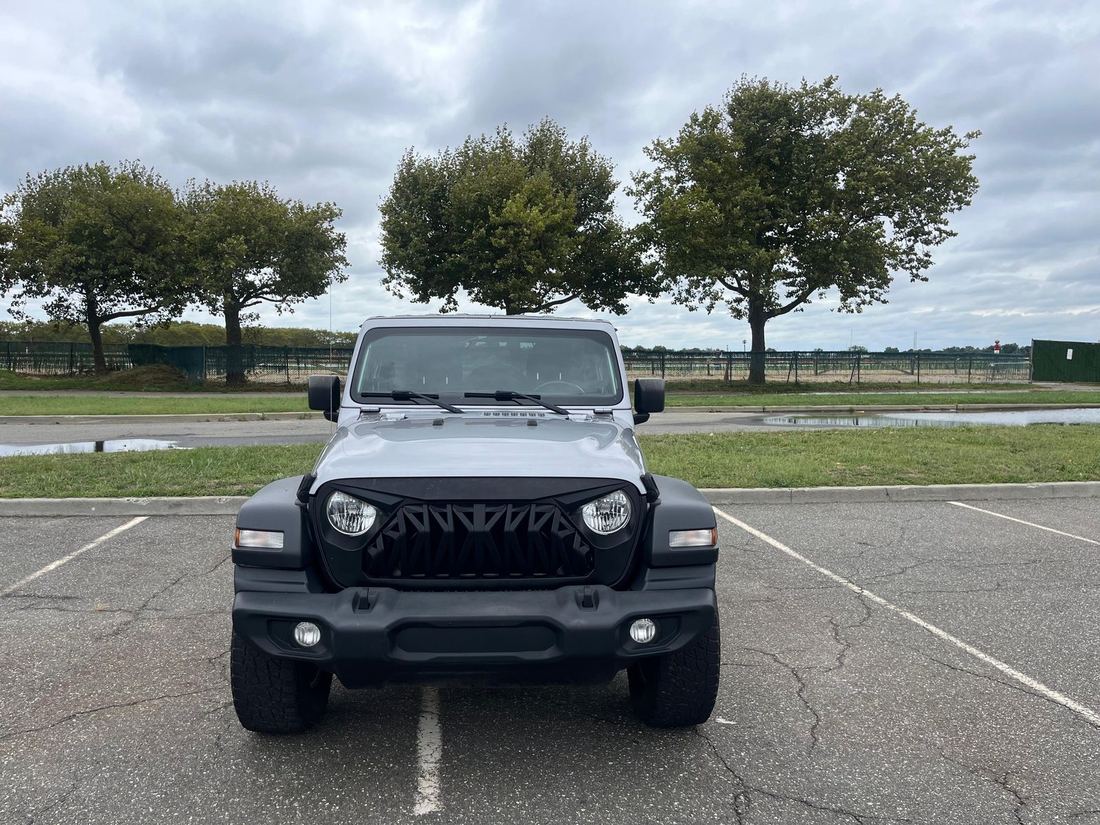 2018 Jeep Unlimited Sport