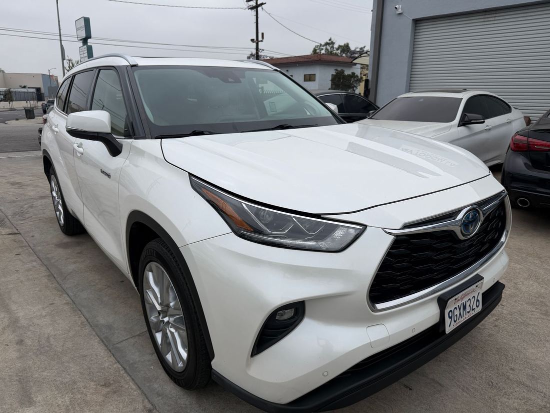 2021 Toyota GSU70L/AXUH70L