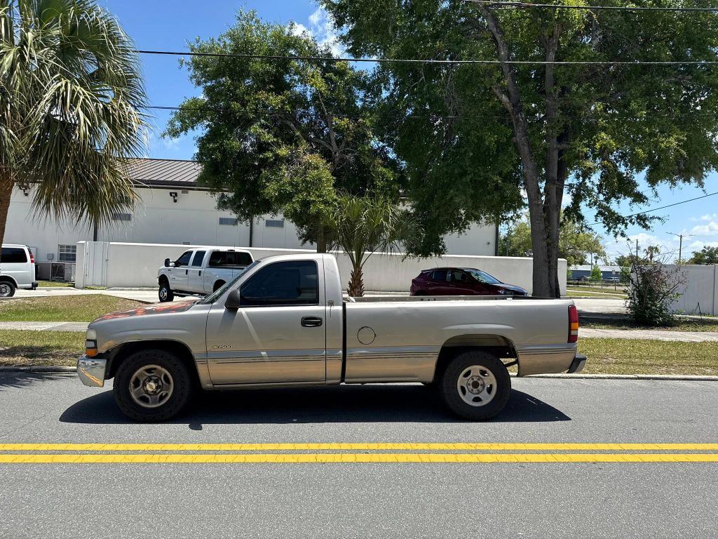 2001 Chevrolet 1/2 Ton