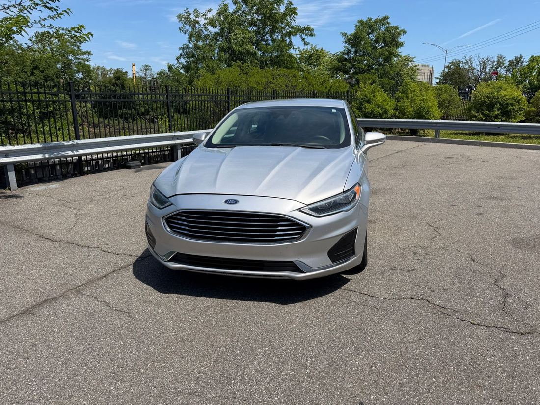 2019 Ford SEL Hybrid