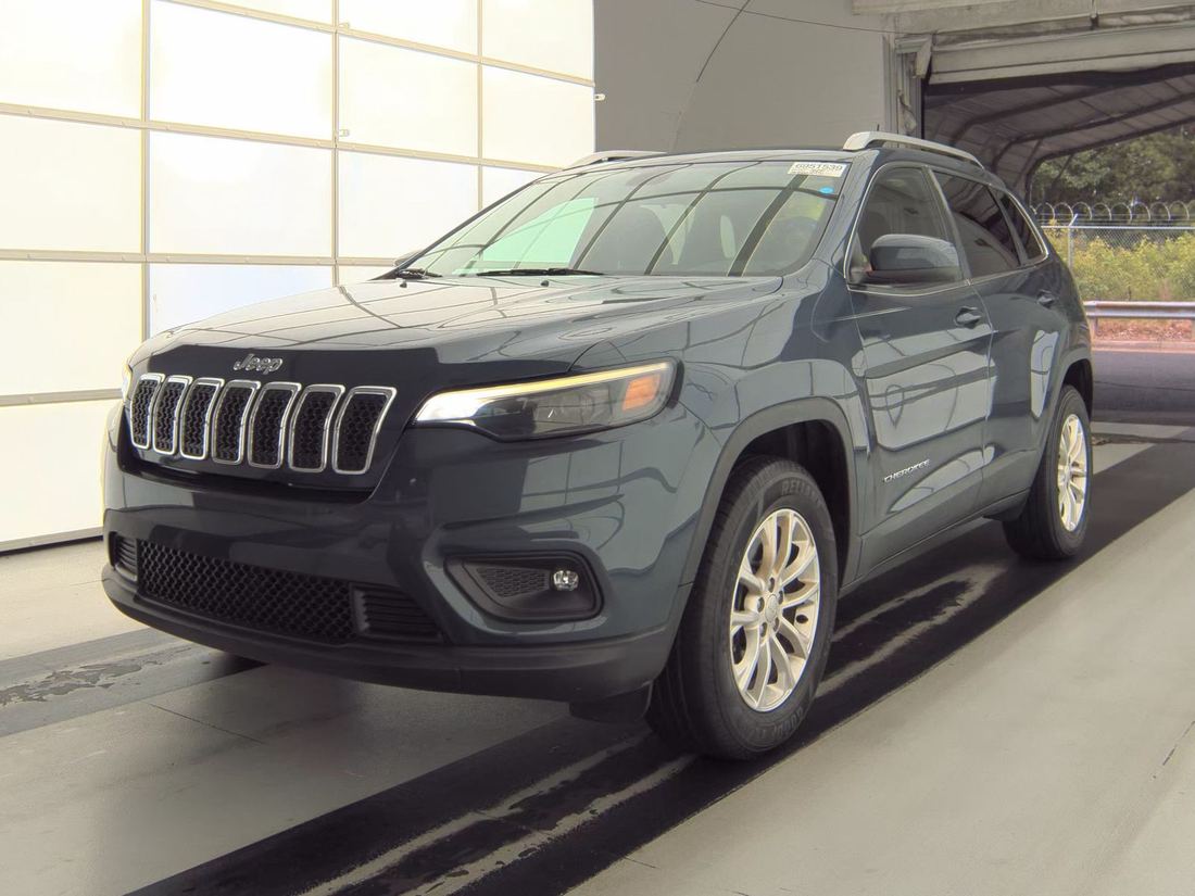 2019 JEEP Latitude, Longitude, North
