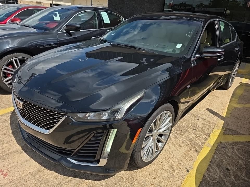 2020 Cadillac Premium Luxury