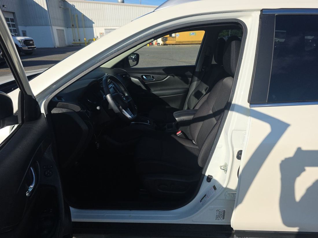 2020 NISSAN Rogue