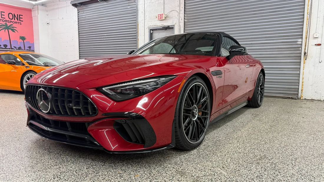 2025 Mercedes-Benz AMG SL63