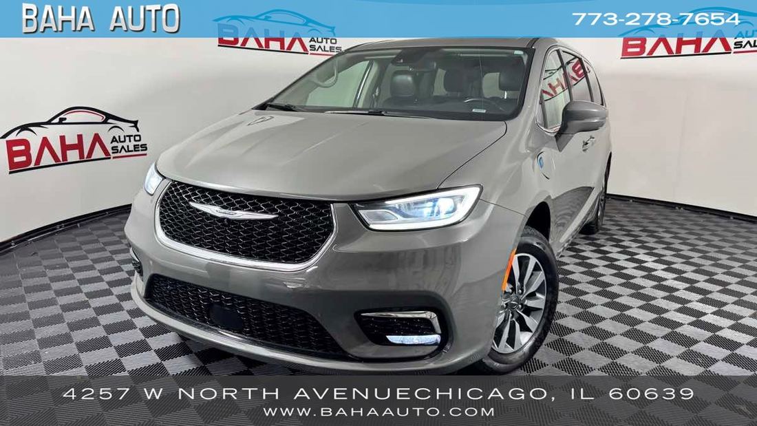 2022 Chrysler Touring L