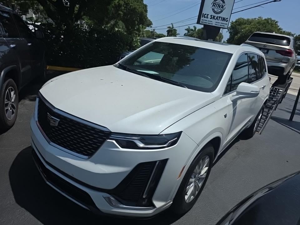 2023 Cadillac Luxury
