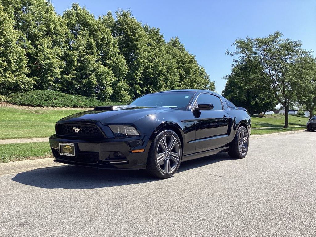2014 Ford V6 Coupe