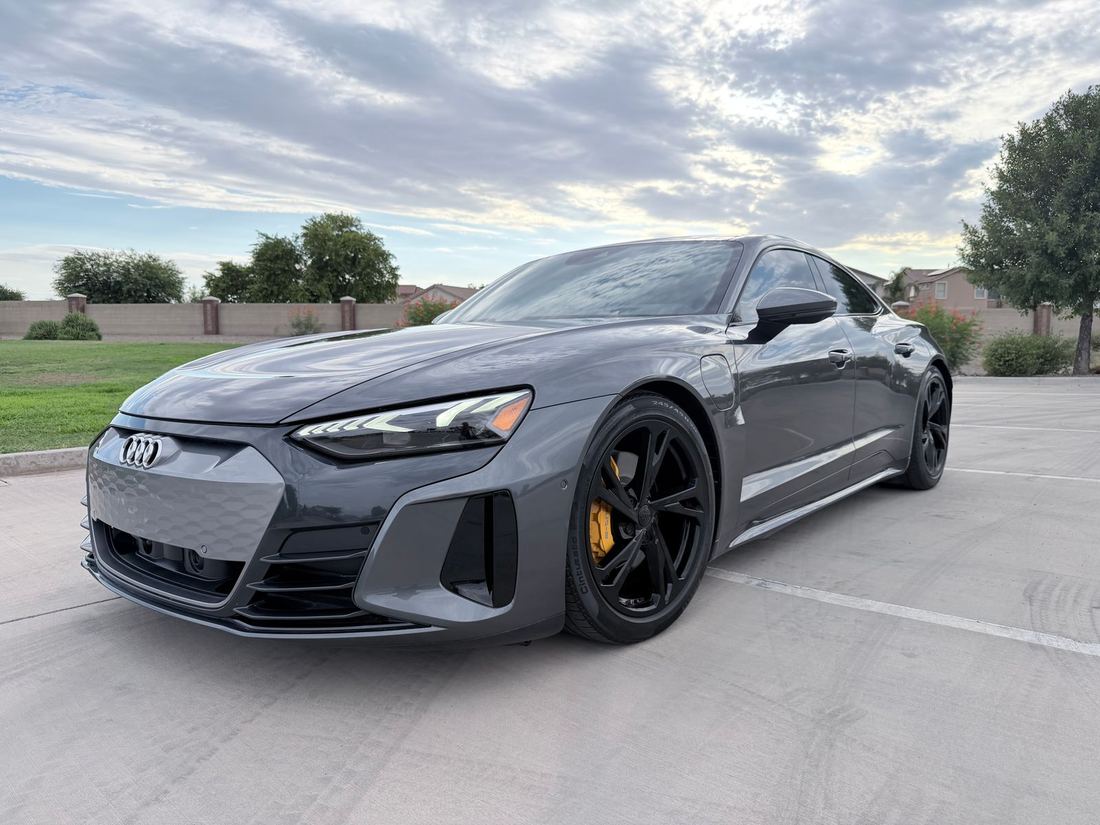 2022 Audi quattro Prestige