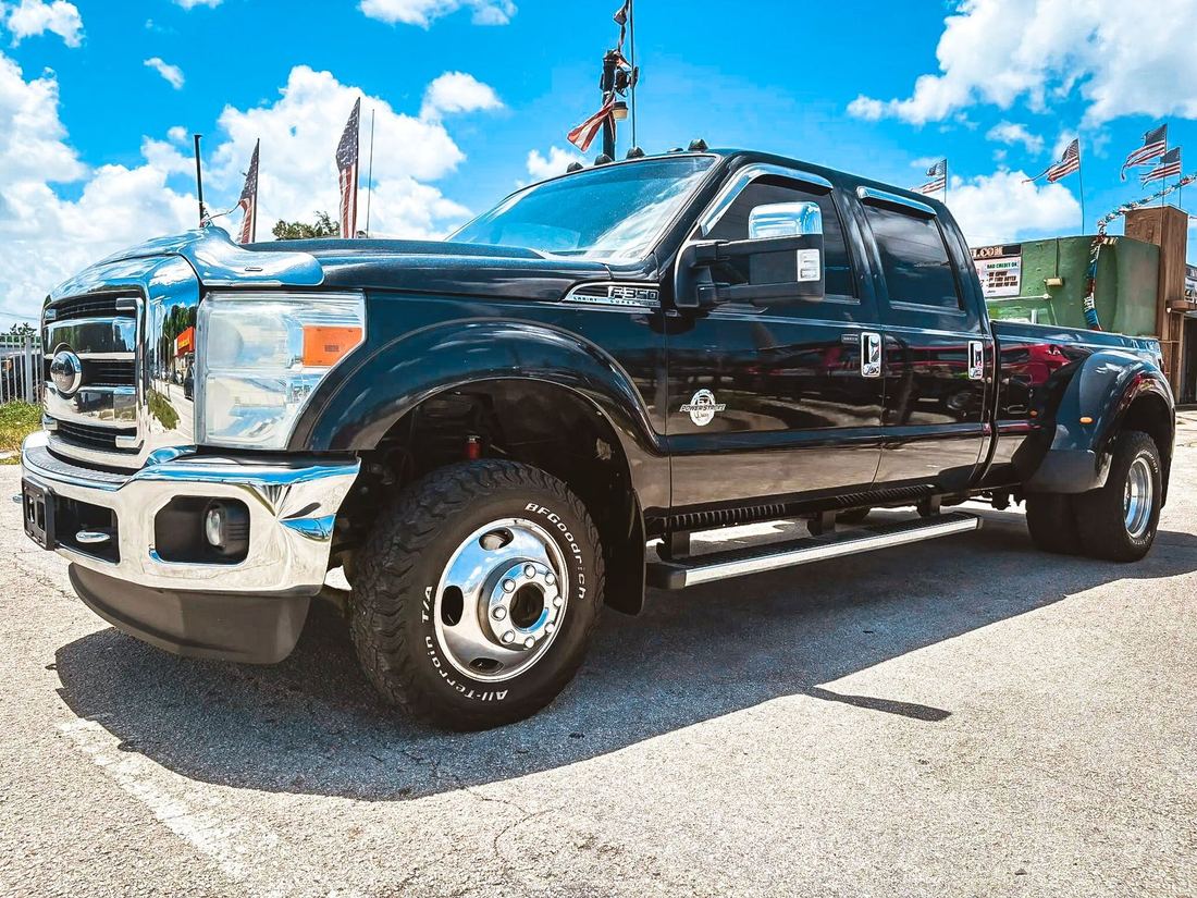 2013 Ford Super Duty - Dual Rear Wheel