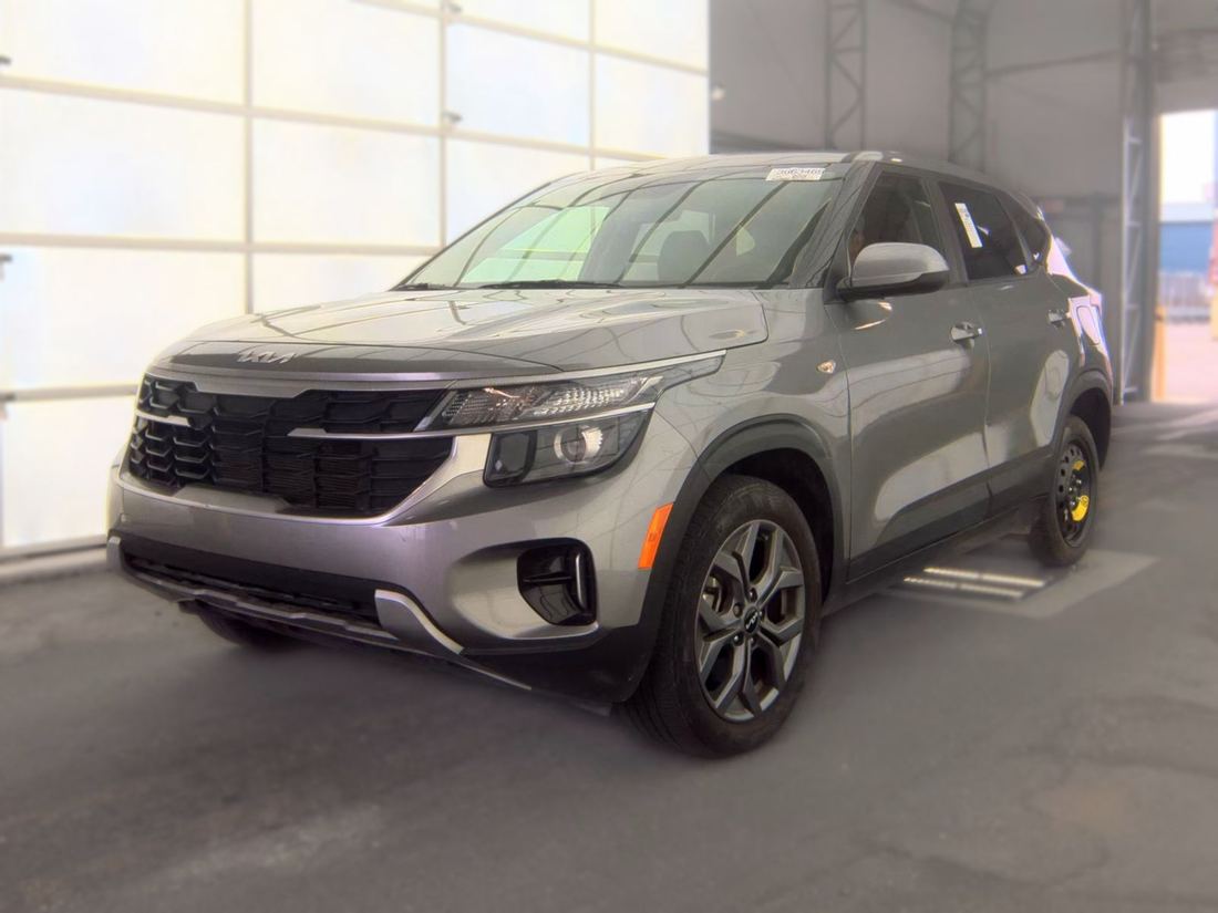 2025 KIA LX