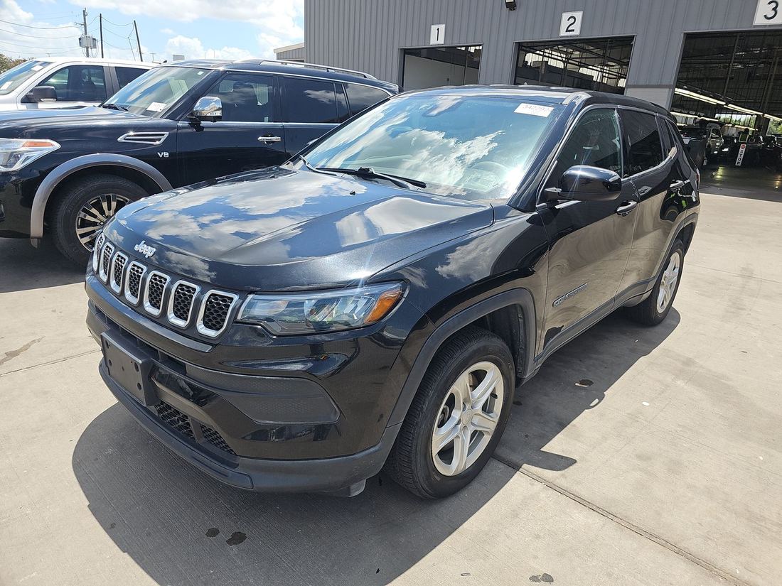 2023 JEEP Sport