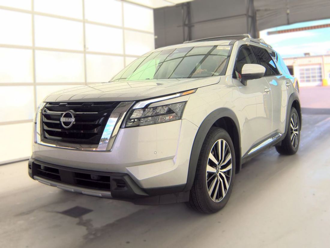 2025 NISSAN Platinum