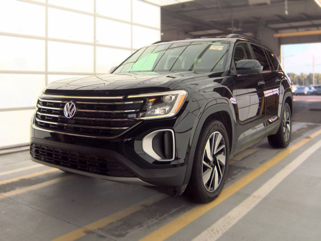 2025 Volkswagen SE