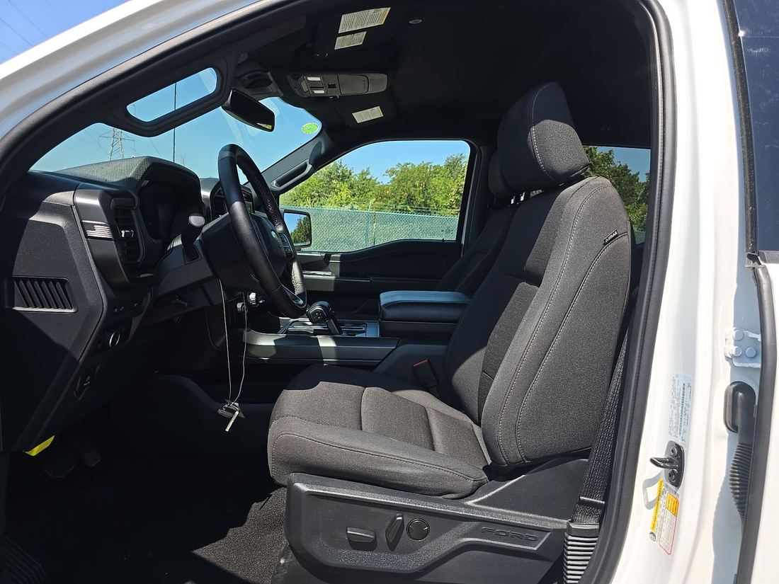 2024 FORD XLT