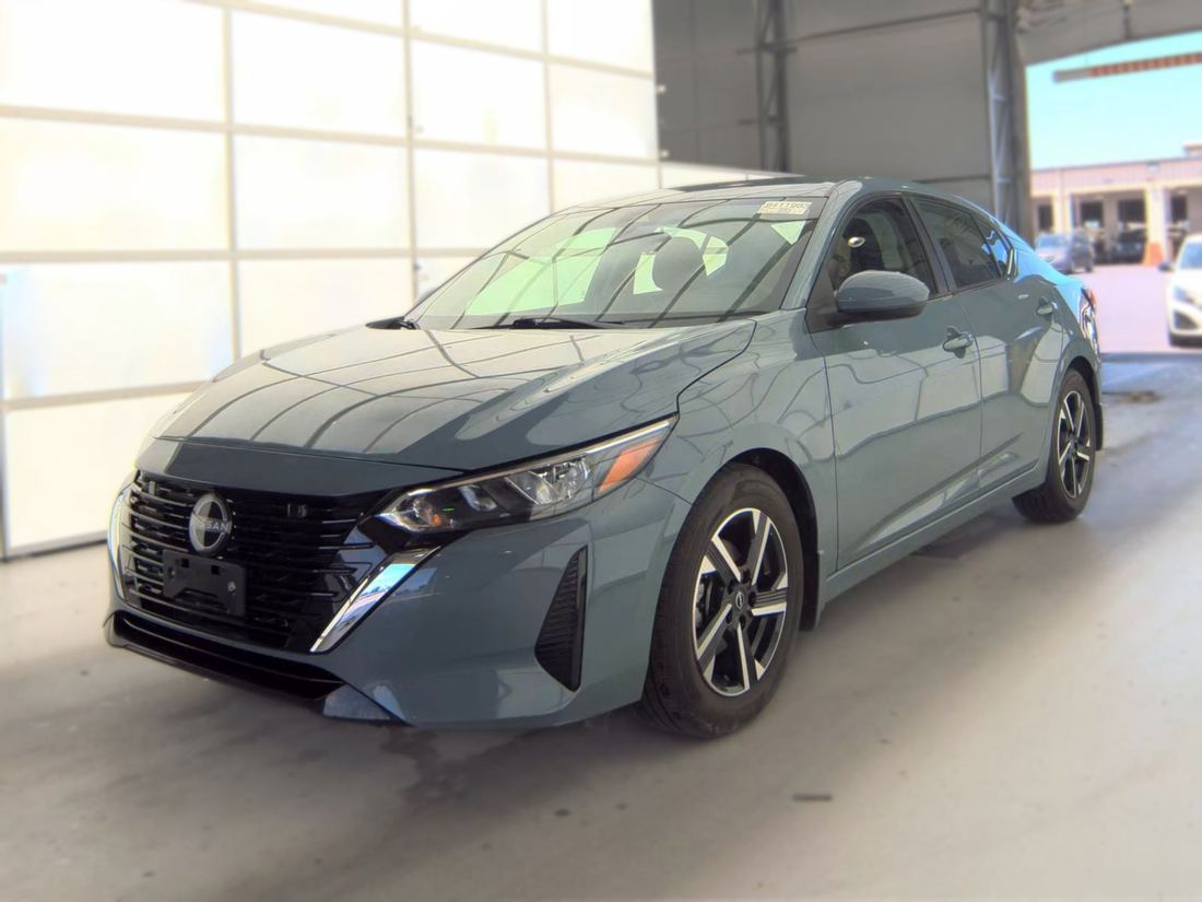 2024 NISSAN SV