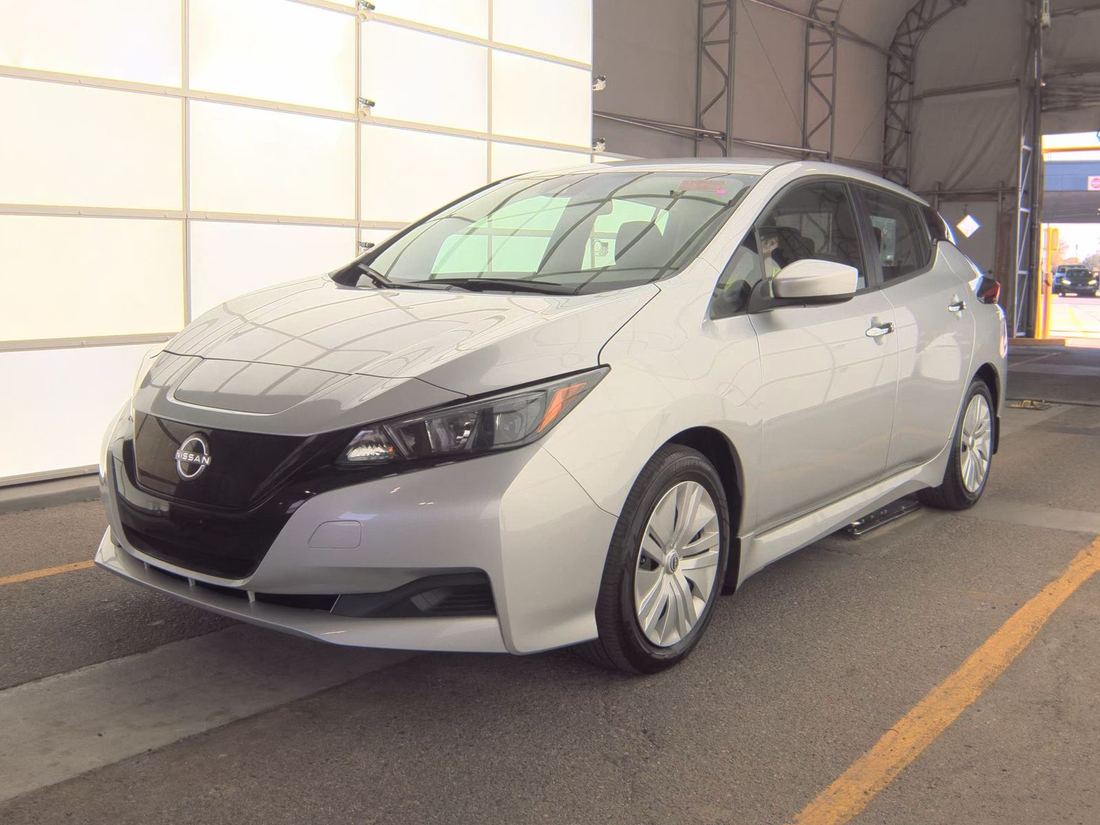 2025 NISSAN S