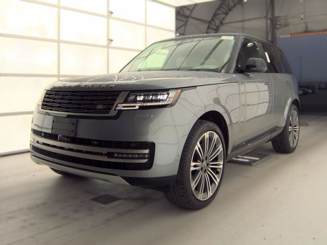 2024 Land Rover SE