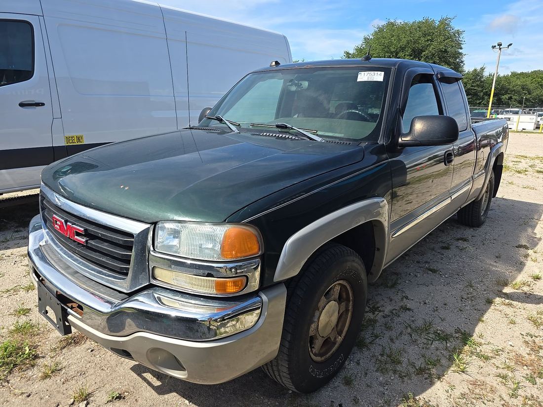 2004 GMC 1500 (1/2 Ton)