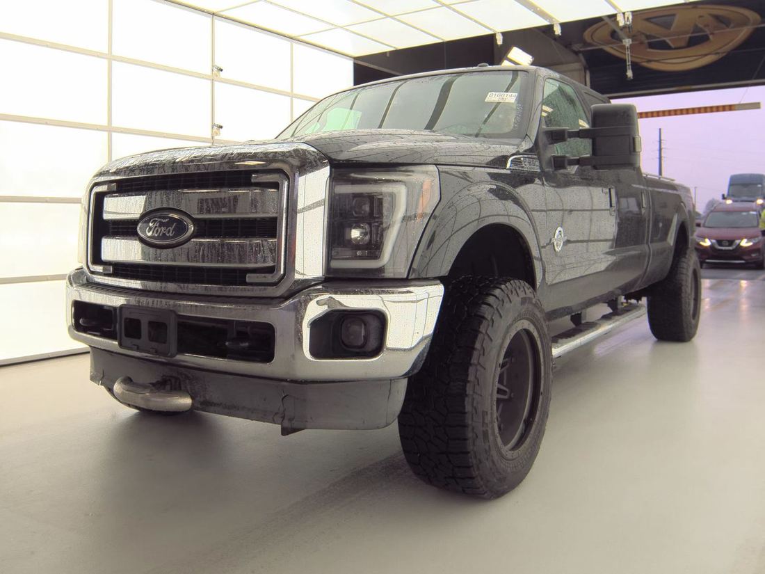2011 Ford Super Duty - Single Rear Wheel