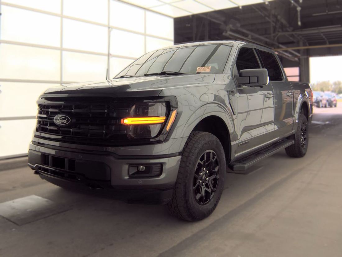 2024 FORD XLT