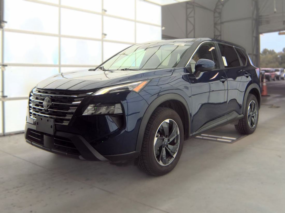 2025 NISSAN SV
