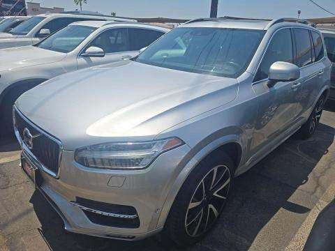 2019 Volvo Momentum