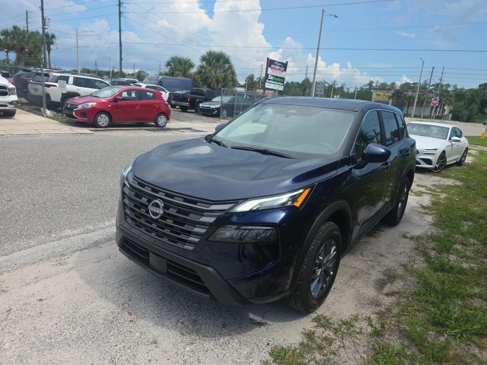 2026 Nissan SV