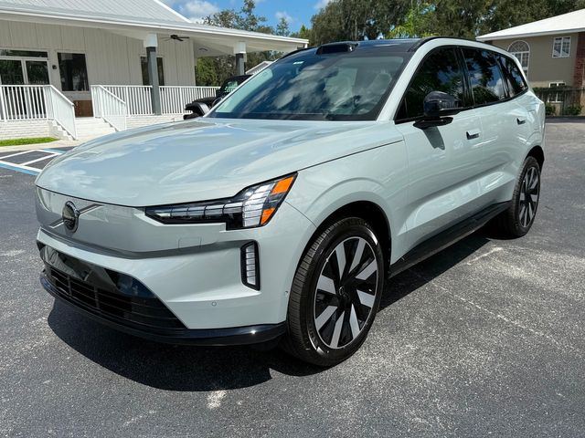 2025 Volvo Plus