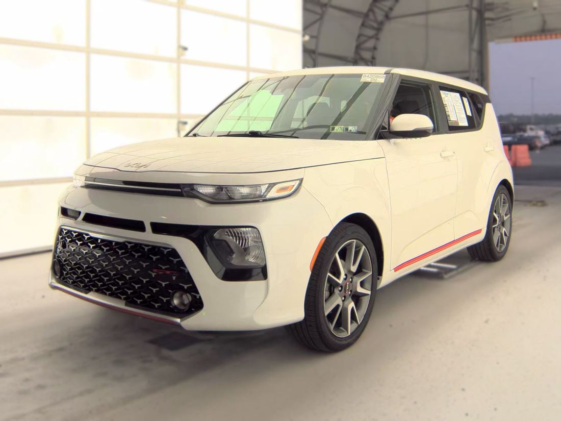 2022 KIA GT Line
