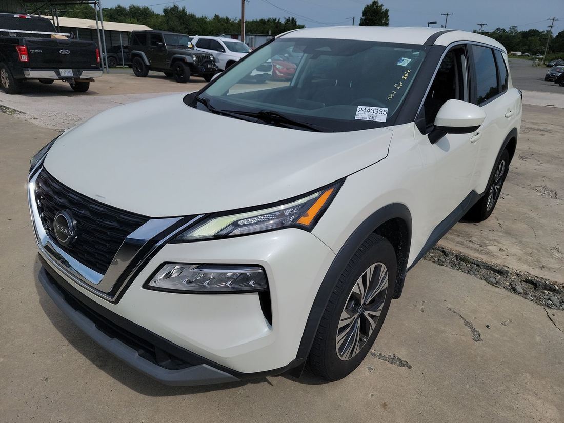 2023 NISSAN SV