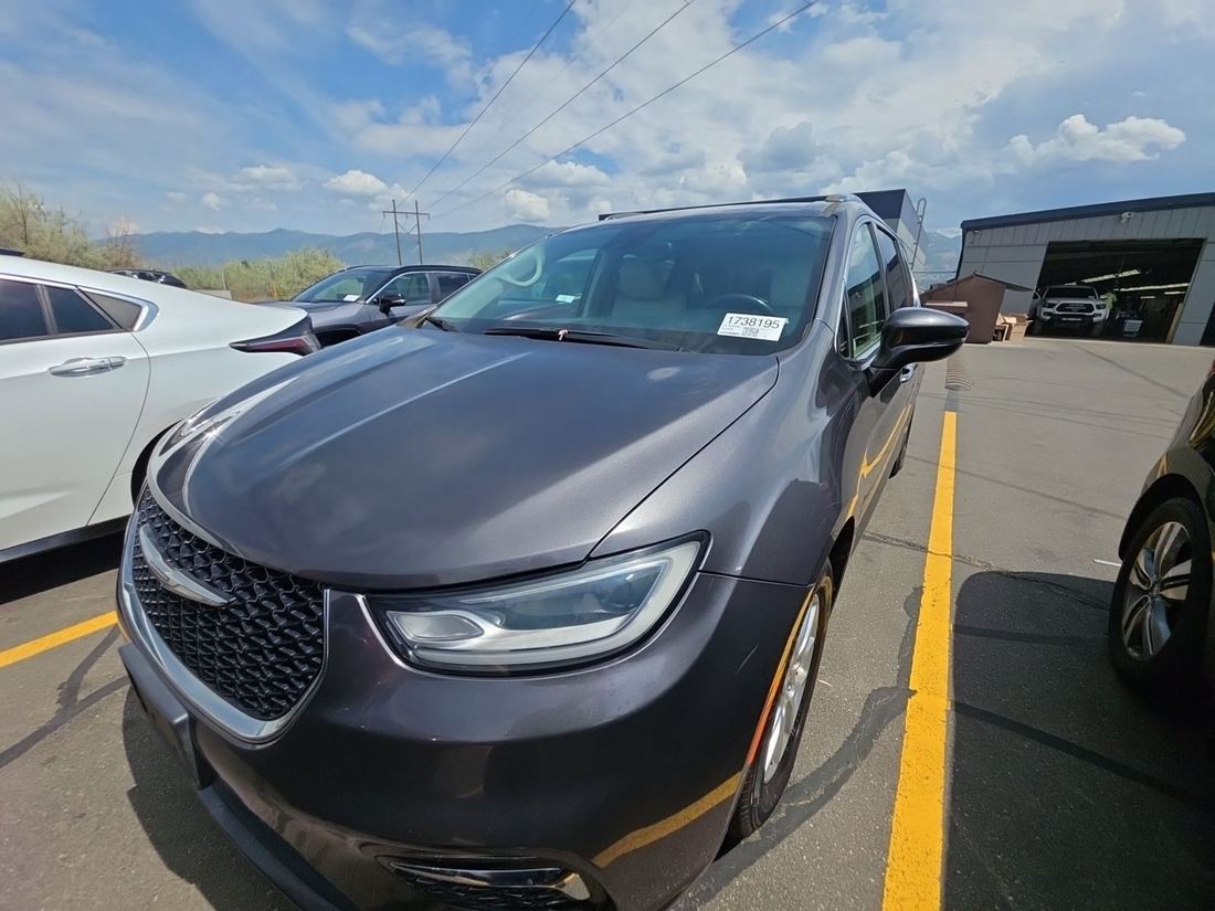 2021 CHRYSLER Touring L