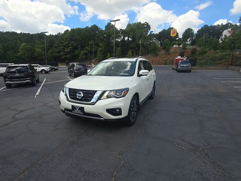 2020 Nissan Platinum