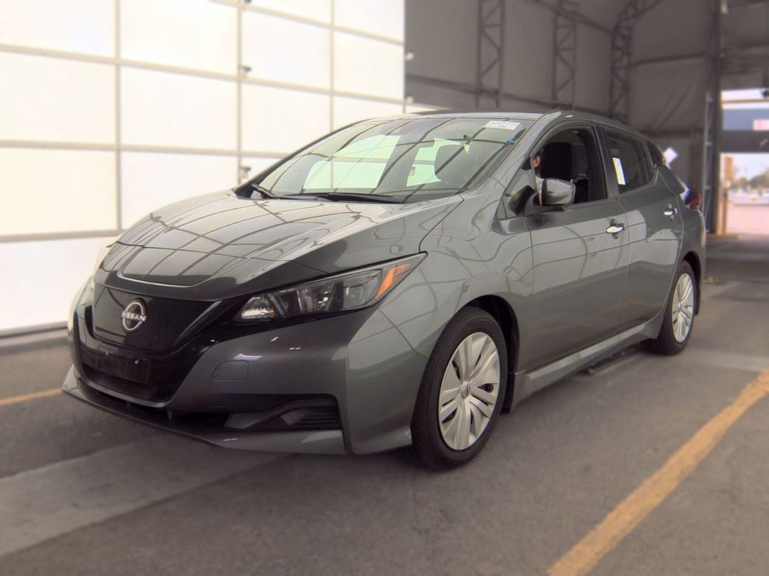 2025 NISSAN S