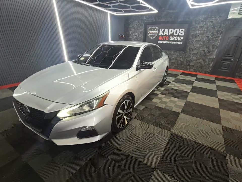 2020 Nissan SR