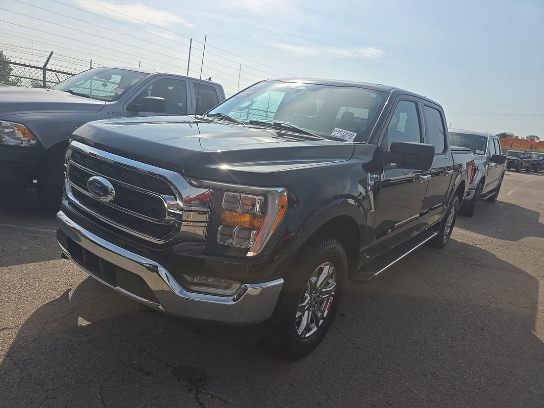 2023 FORD SuperCrew
