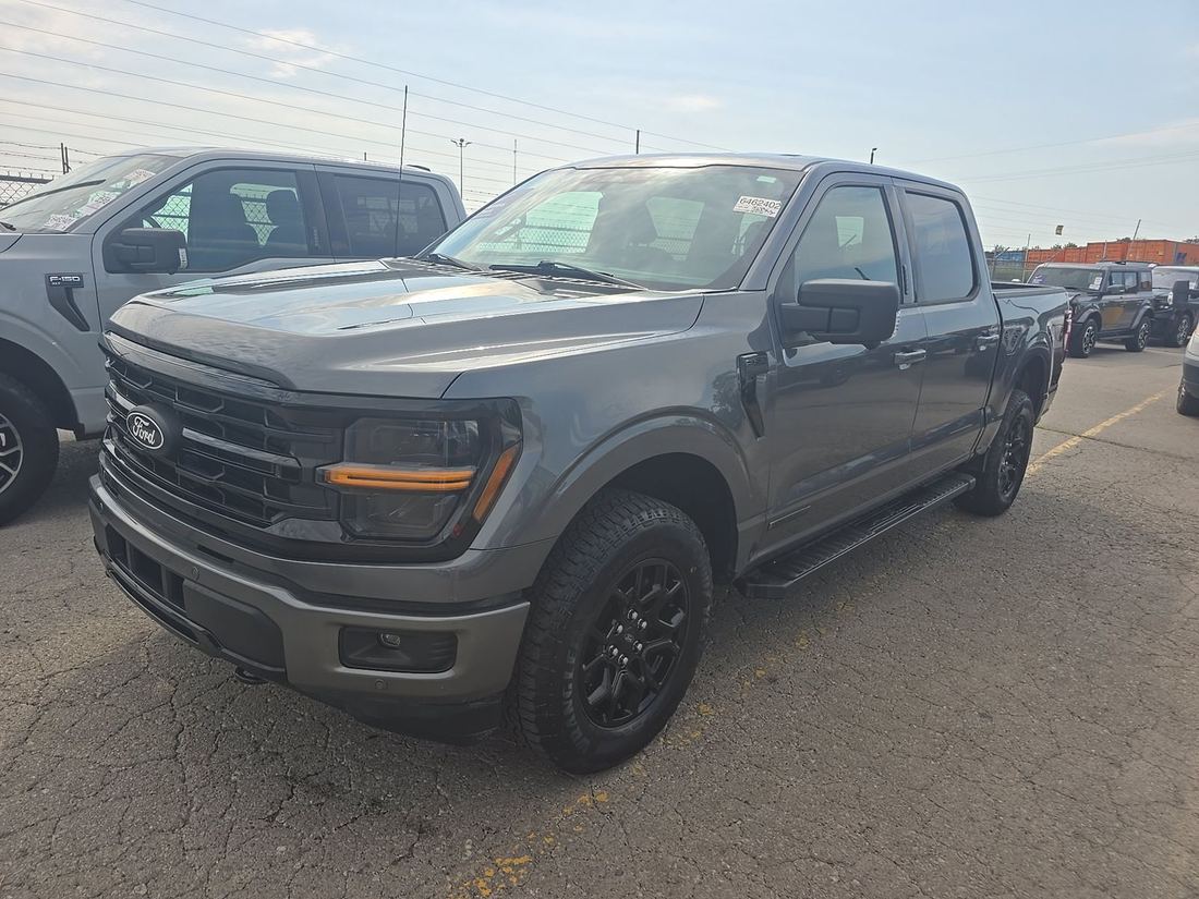 2024 FORD XLT