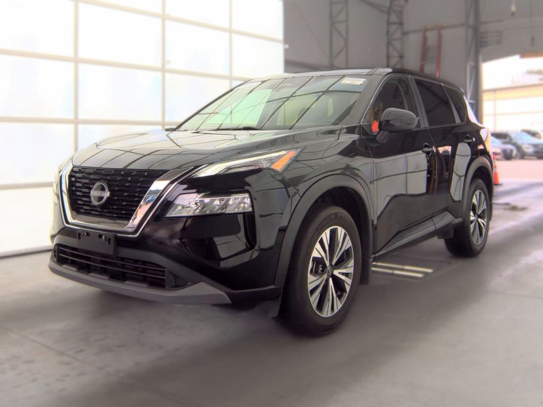 2023 NISSAN SV