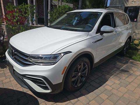 2022 Volkswagen SE