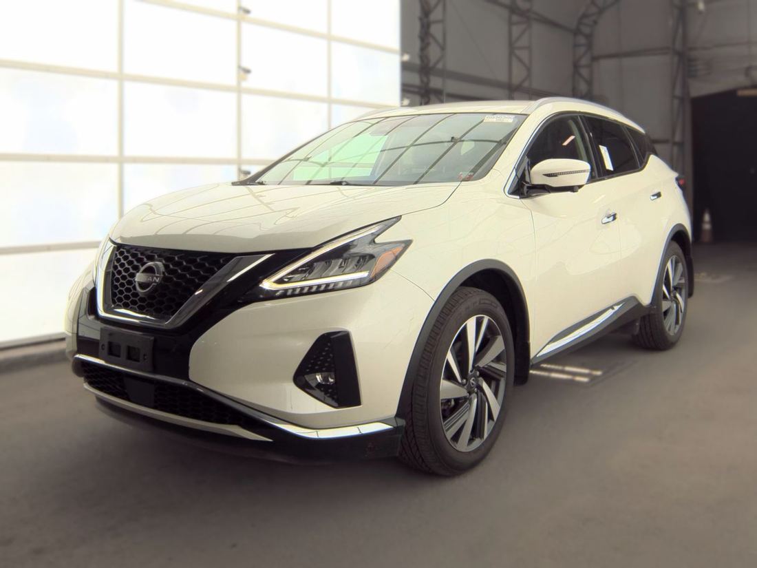 2023 NISSAN SL