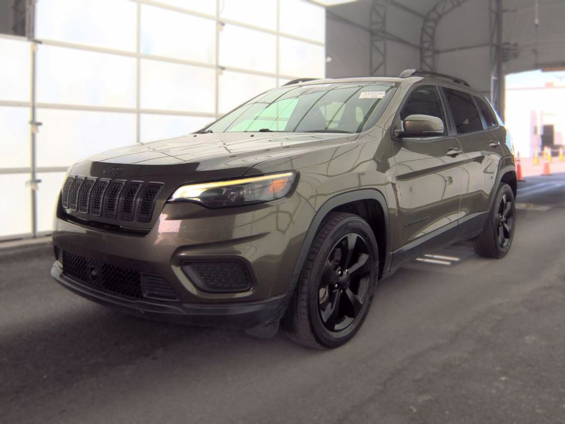 2021 JEEP Latitude, Longitude, North