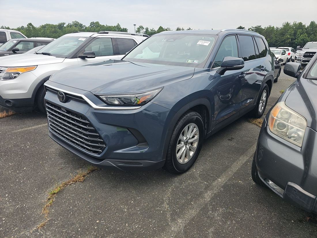 2025 TOYOTA 10 Series