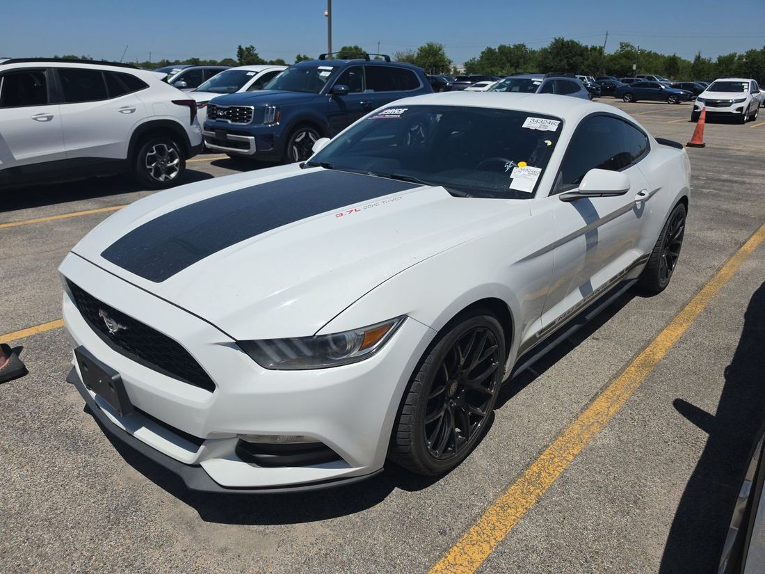 2015 FORD V6 Coupe