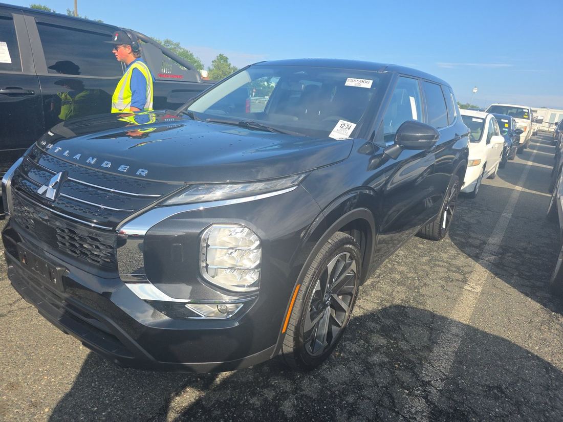 2022 MITSUBISHI ES