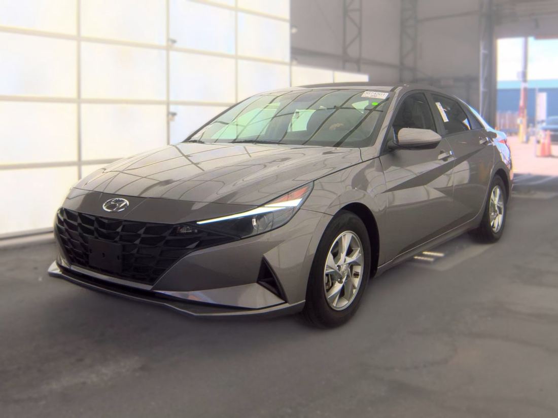 2023 HYUNDAI SE